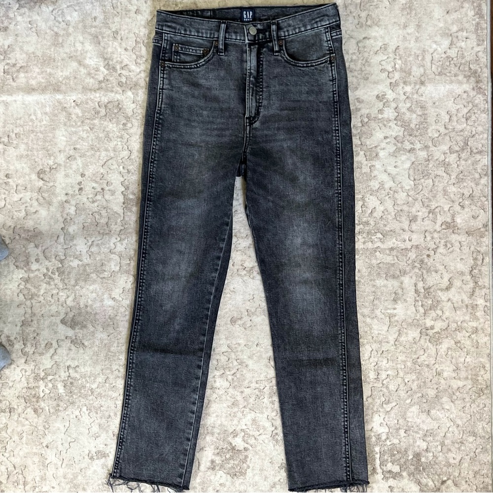 GAP Black Cigarette Jeans with Distressed Detailing